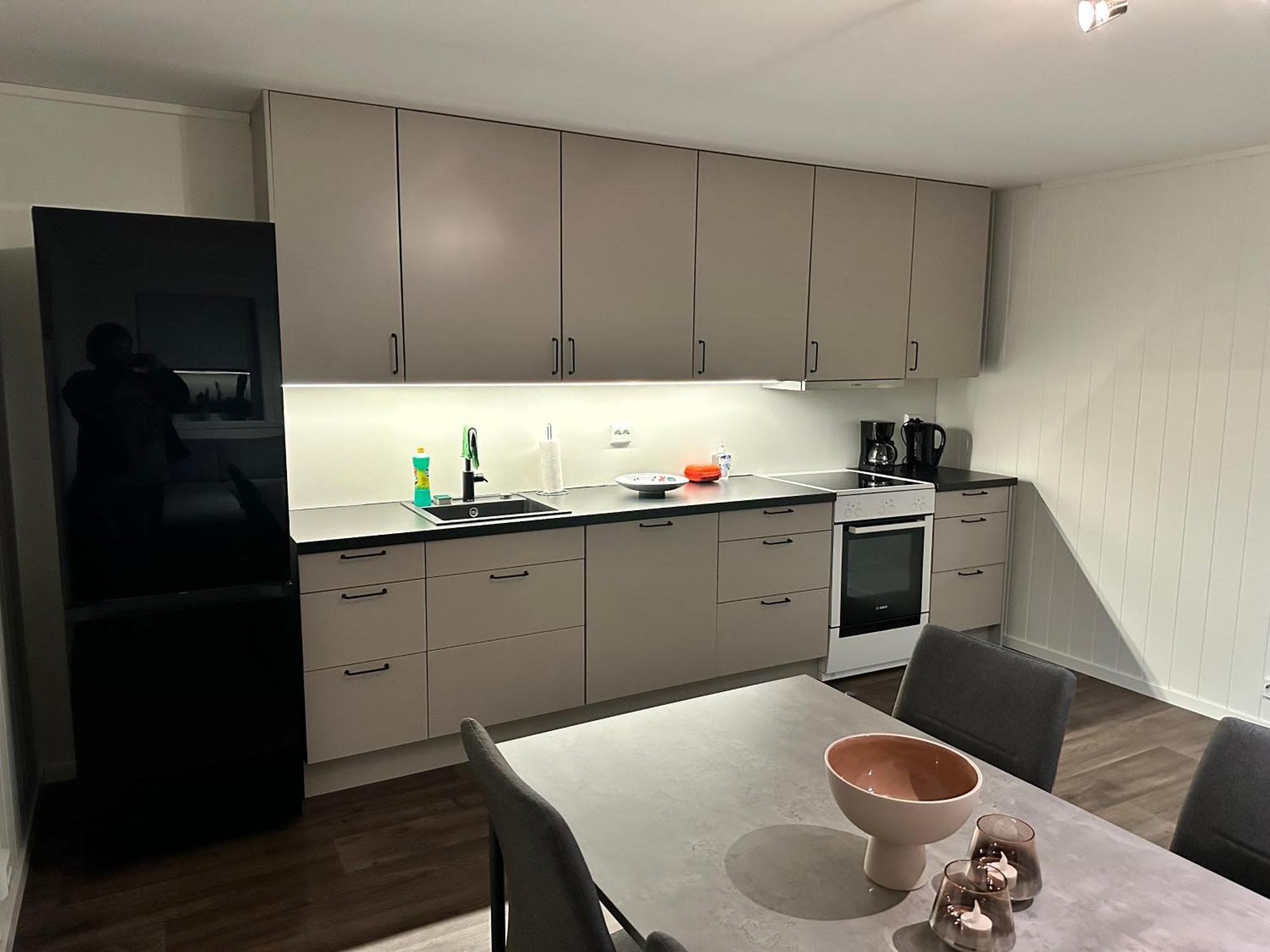 Your Home Away From Home, Apartment 2 Тромсьо Екстериор снимка