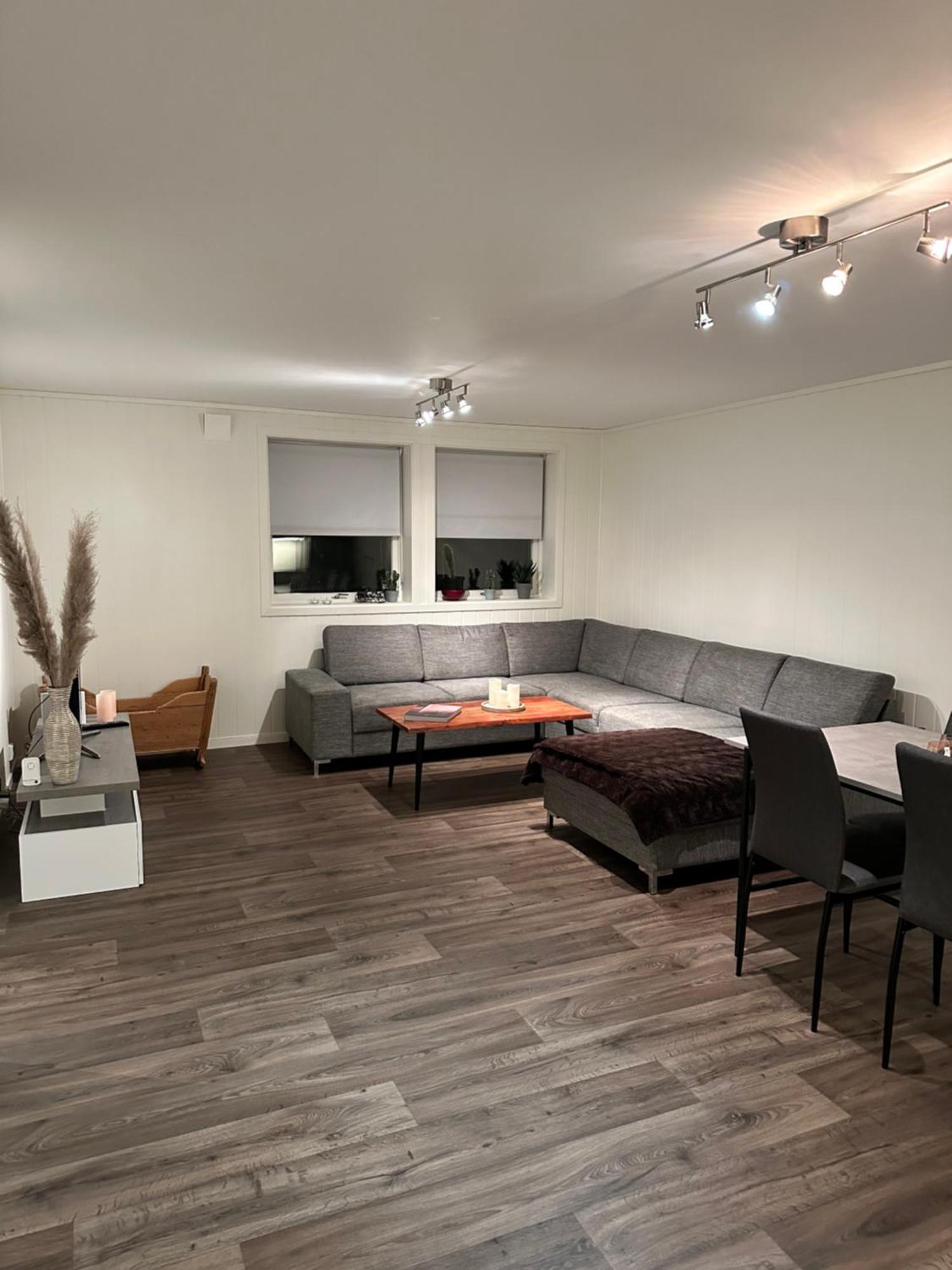 Your Home Away From Home, Apartment 2 Тромсьо Екстериор снимка